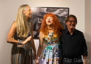 Lesley_and_artists_2